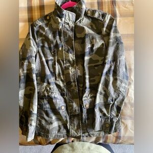 2sable Camo coat - Size Med